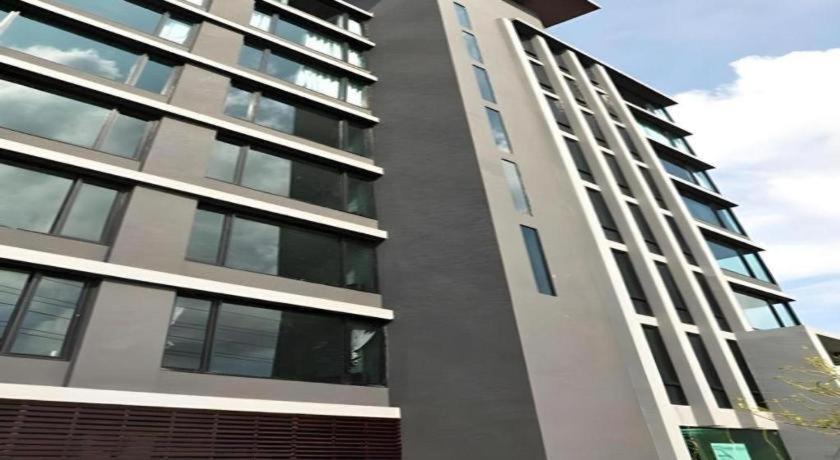 B2 Black Business And Budget Hotel Chiang Mai Esterno foto