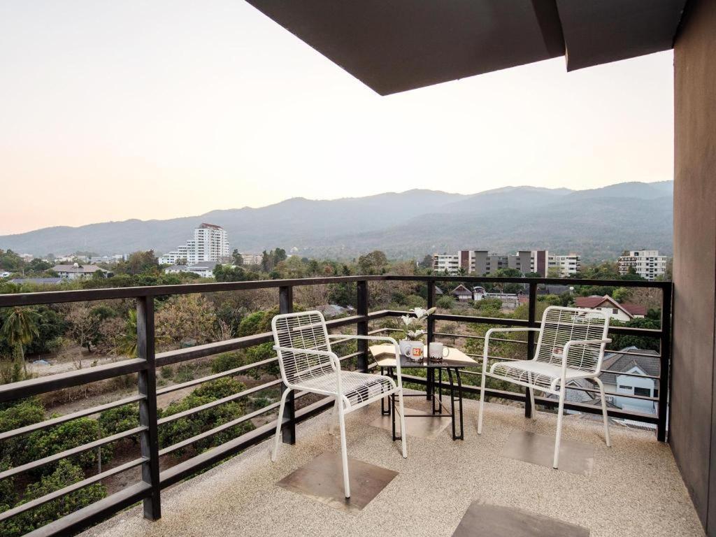 B2 Black Business And Budget Hotel Chiang Mai Esterno foto