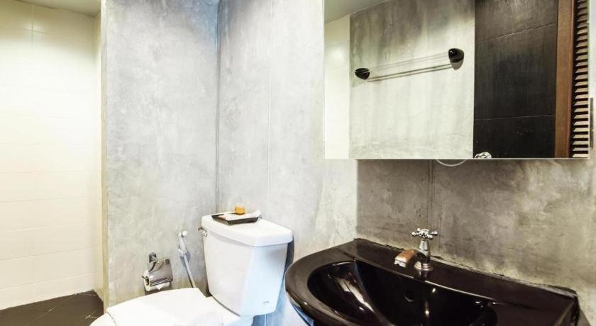 B2 Black Business And Budget Hotel Chiang Mai Esterno foto