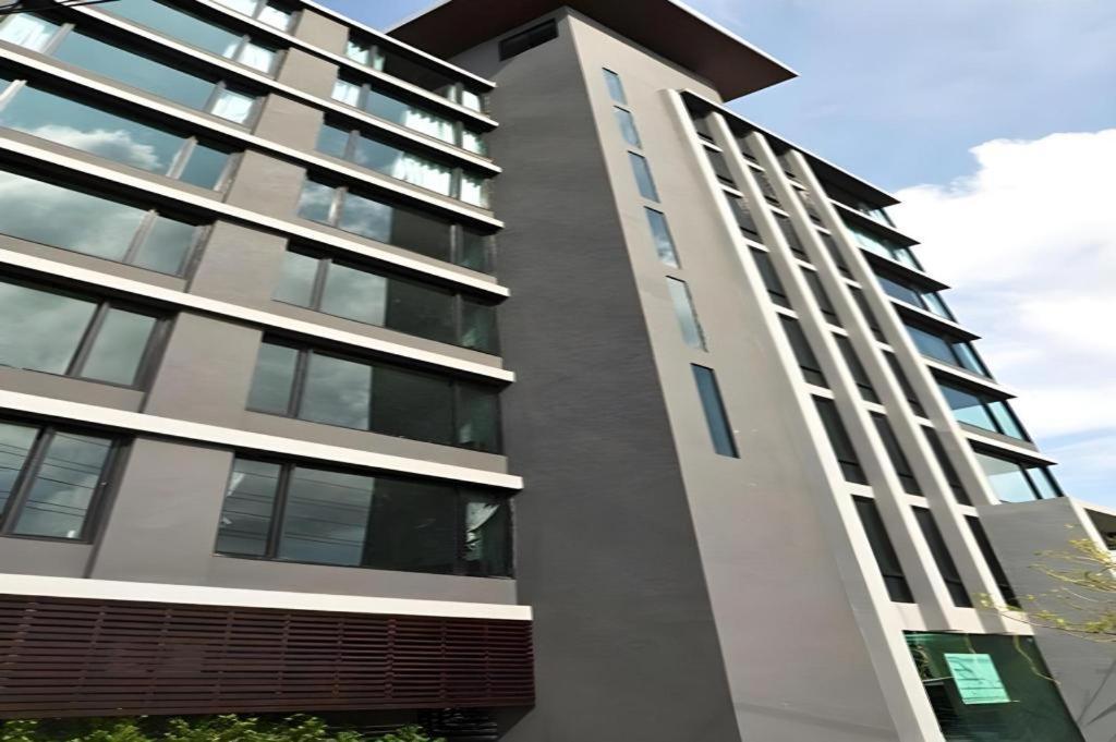 B2 Black Business And Budget Hotel Chiang Mai Esterno foto